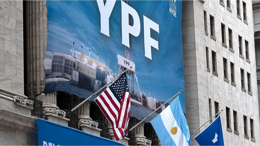 La Justicia de Estados Unidos anuló la condena por el caso YPF y Argentina no deberá pagar USD16 mil millones La Justicia de Estados Unidos anuló la condena por el caso YPF y Argentina no deberá pagar USD16 mil millones