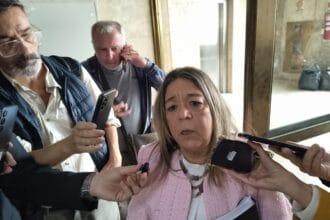 Videos: la escribana de Manuel Adorni dio más detalles de la compra de los departamentos