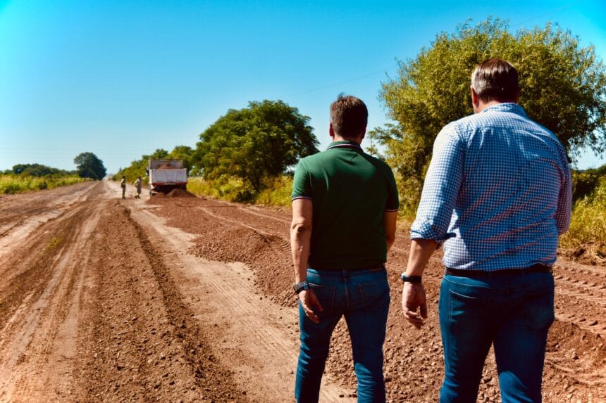 Colonia Los Paraguayos: Tras Décadas De Espera, Finalmente Llegó El Ripio Colonia Los Paraguayos: Tras Décadas De Espera, Finalmente Llegó El Ripio