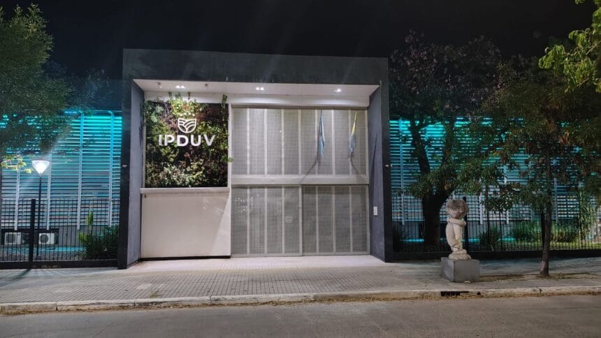 El Ipduv Se Ilumina De Azul Para Concientizar Sobre El Autismo