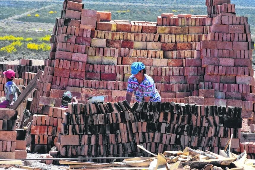 La actividad económica se frenó en febrero y cortó dos meses de crecimiento consecutivo