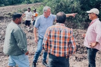 Miraflores: Rápida Respuesta Del Gobierno Provincial Para Acelerar El Escurrimiento Del Agua