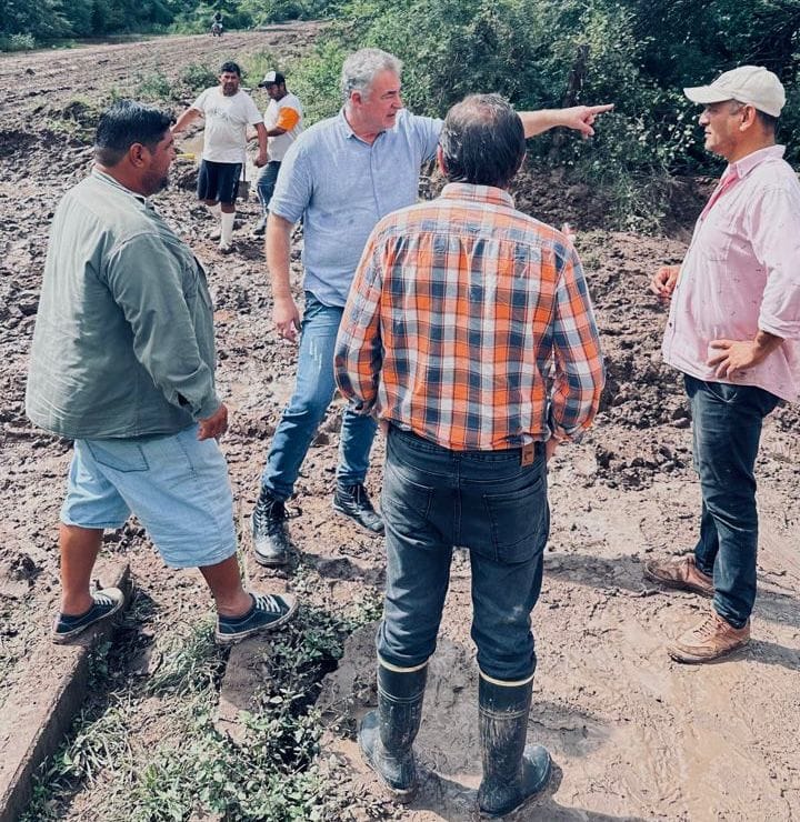 Miraflores: Rápida Respuesta Del Gobierno Provincial Para Acelerar El Escurrimiento Del Agua
