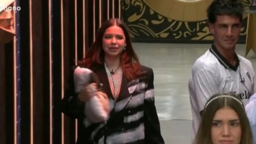 Polémica en Gran Hermano: Anna Chiara visitó la casa entre rumores de reemplazar a su madre Polémica en Gran Hermano: Anna Chiara visitó la casa entre rumores de reemplazar a su madre