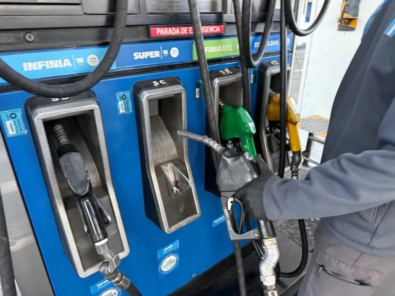 Vuelve a subir la nafta en Mendoza, mientras el petróleo alcanza su valor más alto