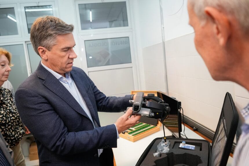 Sáenz Peña: Zdero Inauguró El Nuevo Consultorio Oftalmológico En El Hospital 4 De Junio Sáenz Peña: Zdero Inauguró El Nuevo Consultorio Oftalmológico En El Hospital 4 De Junio