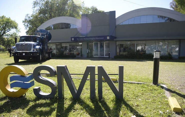 Motosierra en el Servicio Meteorológico Nacional: el Gobierno despide a 140 empleados