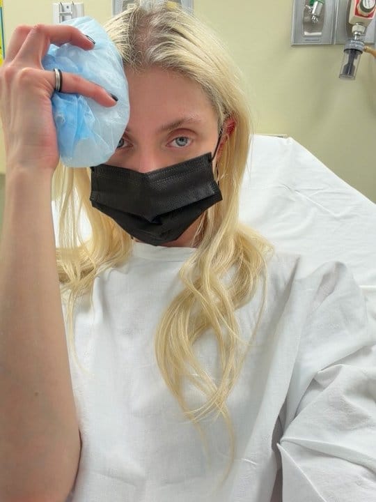 Taylor Momsen fue hospitalizada en México por una picadura de araña venenosa Taylor Momsen fue hospitalizada en México por una picadura de araña venenosa