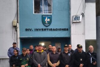 Villa ángela: Secuestran Armas Y Una Granada Activa En Un Allanamiento Por Amenazas A Un Colegio