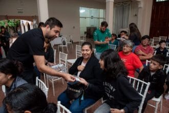 Sáenz Peña: La Municipalidad realizó una nueva entrega de anteojos de receta