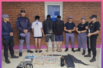 CHACO: Detuvieron A Tres Jóvenes Y Recuperaron Objetos Robados De Un Comercio