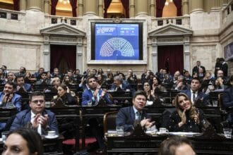 Diputados aprobó la ley Hojarasca impulsada por Sturzenegger