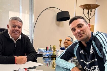 Lionel Scaloni se reunió con Claudio Tapia a días del inicio de la Copa del Mundo: “Modo Mundial activado”
