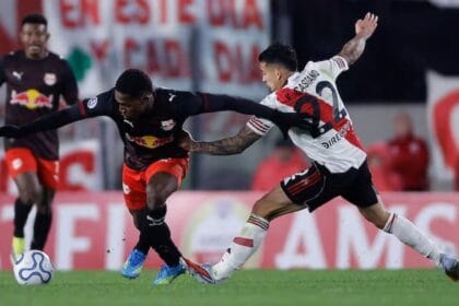 Un River alternativo rescató un empate ante Bragantino en el Monumental