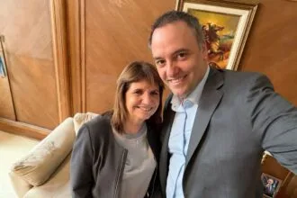 Bullrich volvió a marcarle la cancha a Adorni con la presentación de la declaración jurada