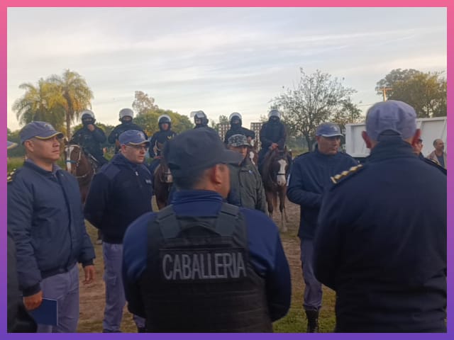 FONTANA: Intensifican La Búsqueda De Alex Gonzalez Con Despliegue Policial Y Maquinaria Pesada | Último momento en Chaco FONTANA: Intensifican La Búsqueda De Alex Gonzalez Con Despliegue Policial Y Maquinaria Pesada | Último momento en Chaco