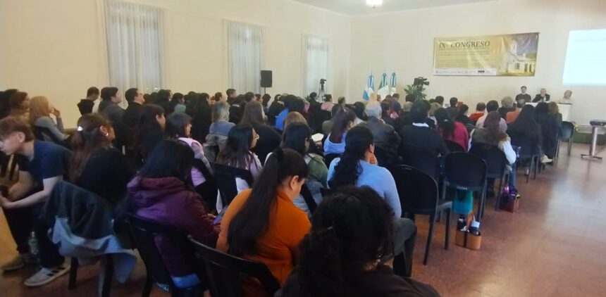 Sáenz Peña: Con una importante convocatoria comenzó el IX Congreso de Historia del Chaco y sus Pueblos en Sáenz Peña