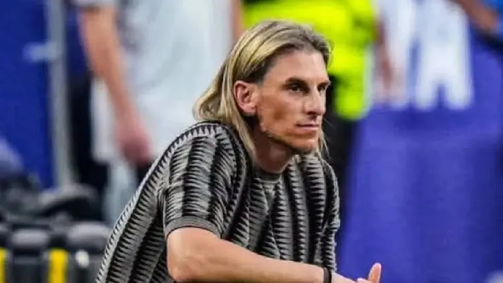 Sebastián Beccacece, el entrenador argentino que dirige a Ecuador, buscará vencer a México ante su público.