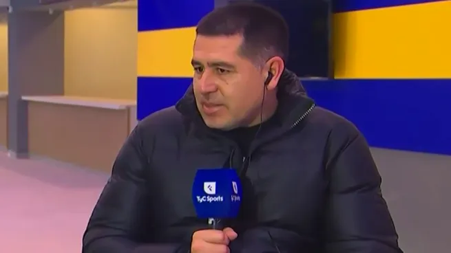 Juan Román Riquelme defendió la incorporación de Sebastián Villa al plantel y remarcó que el jugador ya cumplió su sentencia.