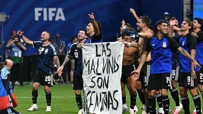Las Malvinas son Argentinas, el mensaje de los jugador tras la victoria frente Inglaterra.