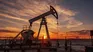 El Brent y el WTI profundizaron las bajas tras señales positivas en las negociaciones entre Washington y Teherán.