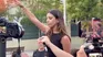 Peralta realizó el saludo nazi mientras se dirigía a sus simpatizantes durante una protesta frente a la Embajada de Marruecos, en Madrid.