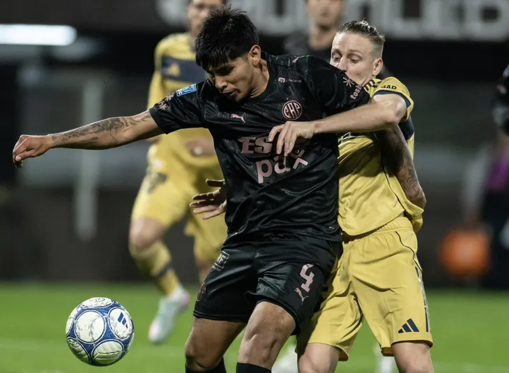 Miguel Merentiel ingresó en el segundo tiempo y convirtió el gol del empate a los 80 minutos.