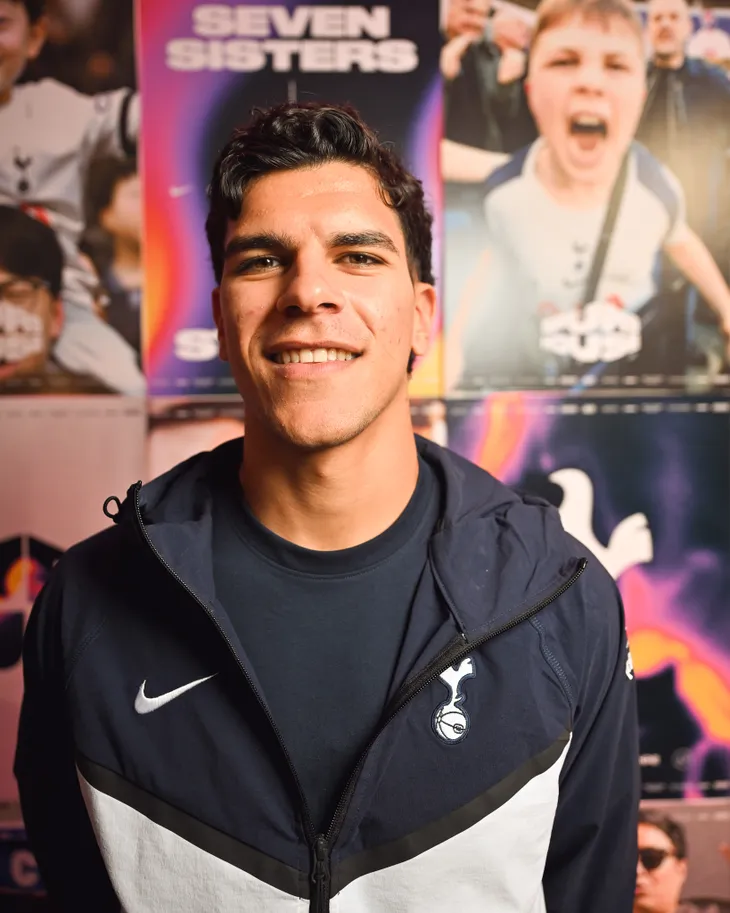 El portugués es una de las caras nuevas del Tottenham, que buscará evitar volver a coquetear con el descenso. El portugués es una de las caras nuevas del Tottenham, que buscará evitar volver a coquetear con el descenso.