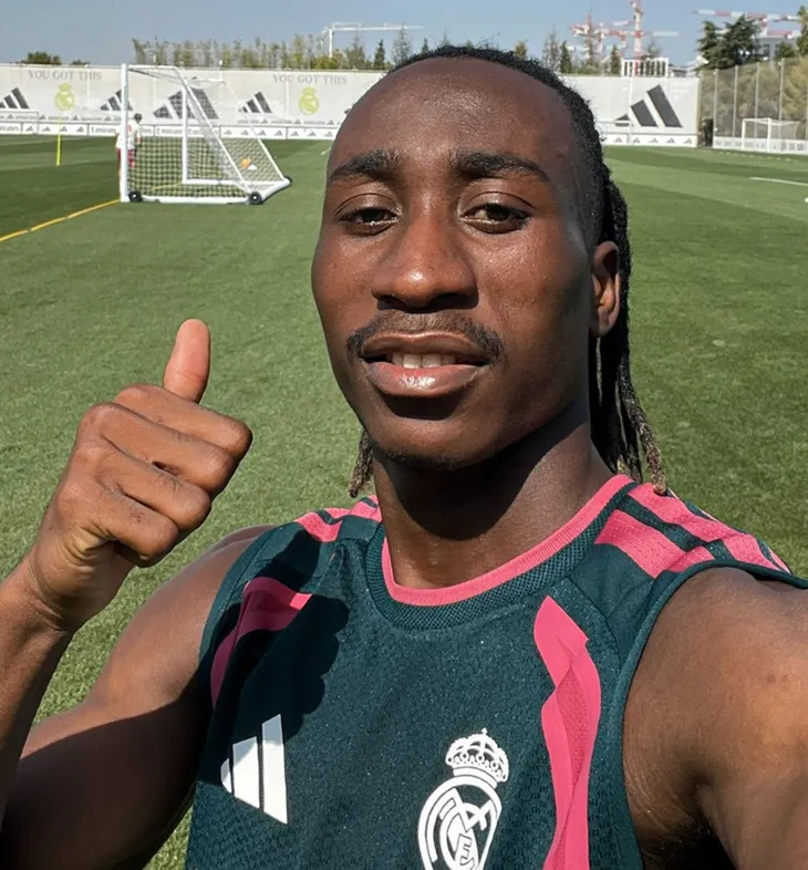 Diomandé pudo elegir la Premier League o la Ligue 1, pero con el llamado del Real Madrid no hubo más dudas y cumplió su sueño. Diomandé pudo elegir la Premier League o la Ligue 1, pero con el llamado del Real Madrid no hubo más dudas y cumplió su sueño.