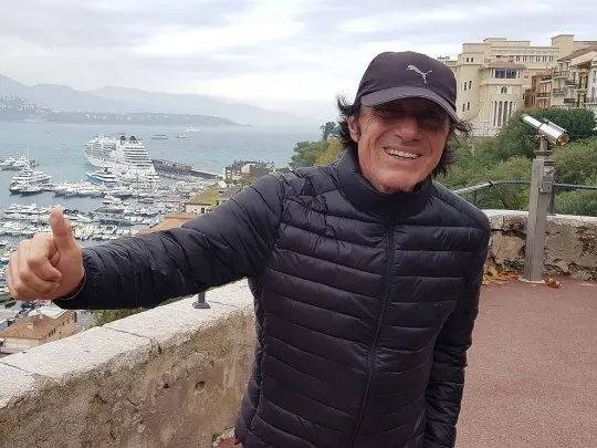 En el día de su cumpleaños 74, Guillermo Vilas reapareció en las redes con una foto de su hija