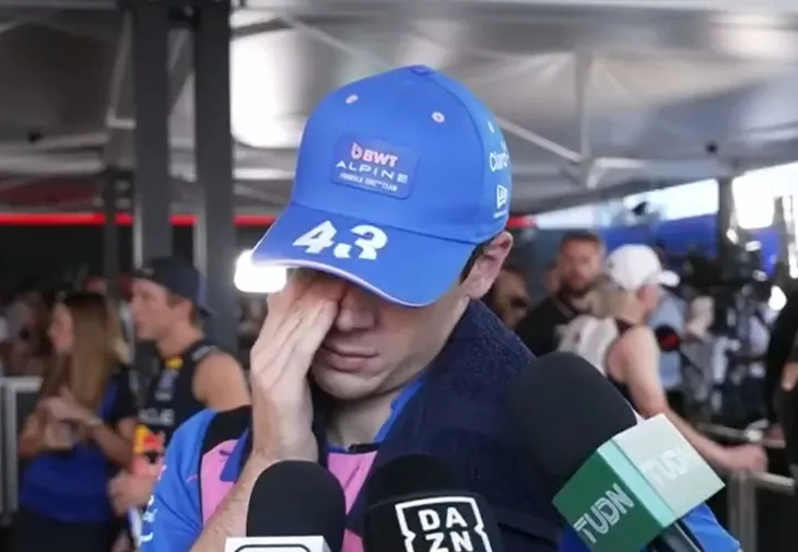La frustración de Colapinto después de la carrera.