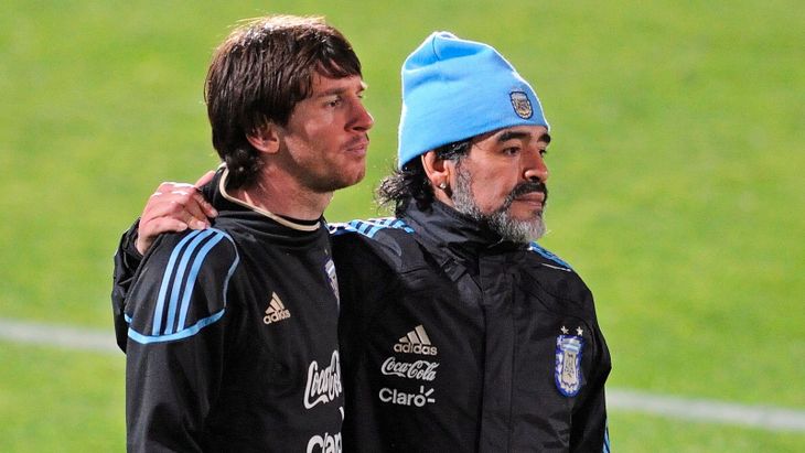 Messi y Maradona en Sudáfrica 2010.