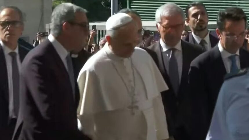 El papa León XIV ya llegó al Hospital Gemelli de Roma para la operación de un nódulo pulmonar