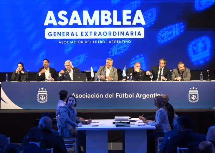 El Campeonato de Primera División vuelve a sufrir fuertes modificaciones de cara al futuro inmediato. La intención es que se produzcan a partir de 2027.