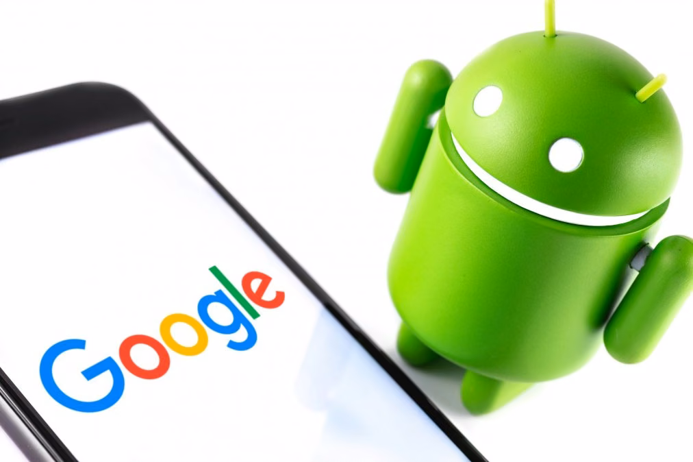 En los teléfonos con sistema operativo Android se puede utilizar el servicio Localizador de Google.