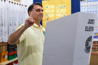Elecciones en Brasil 2026 EN VIVO: con más del 90% escrutado, Flávio Bolsonaro supera a Lula pero habría segunda vuelta